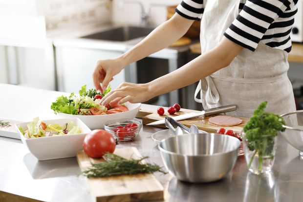 Los españoles gastan más y mejoran sus hábitos de alimentación