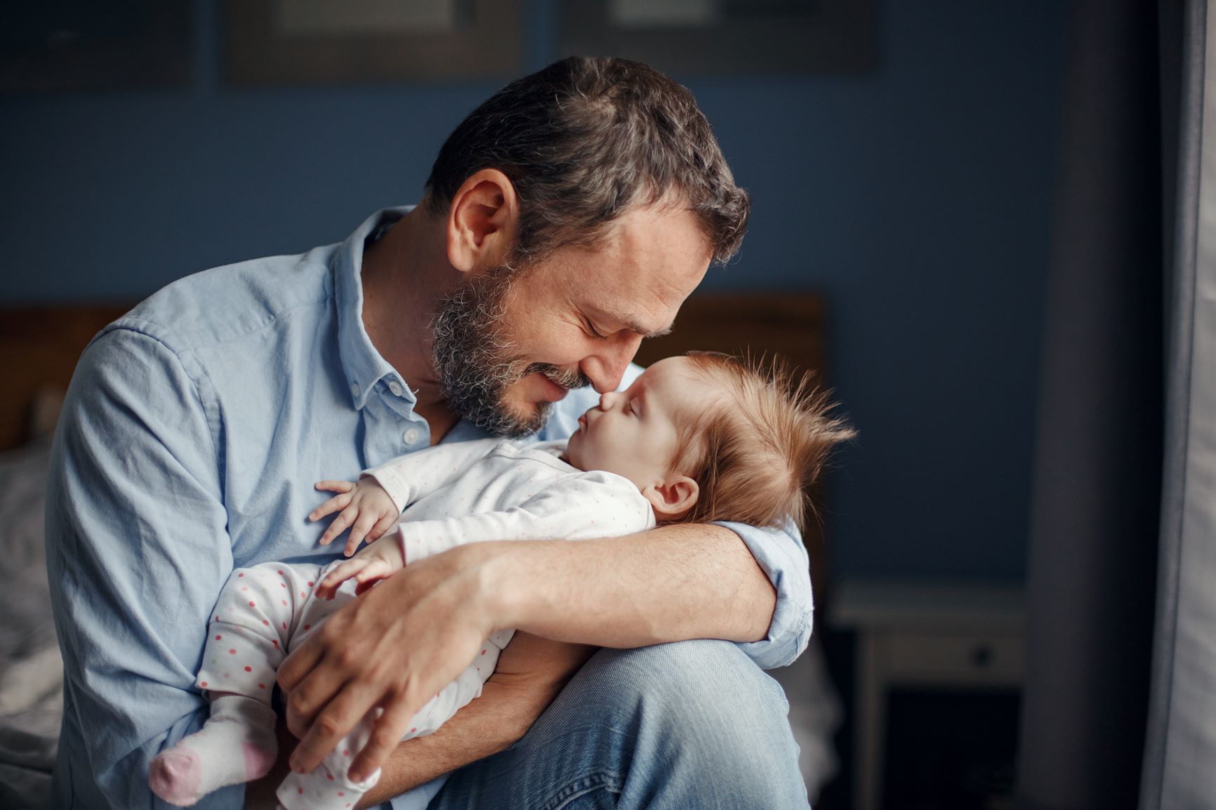 El permiso de paternidad es de 16 semanas a partir de este mes de enero