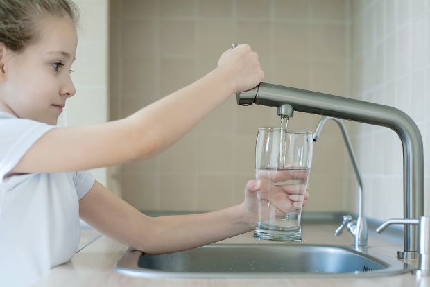 Consejos para ahorrar agua ahora que llega el calor