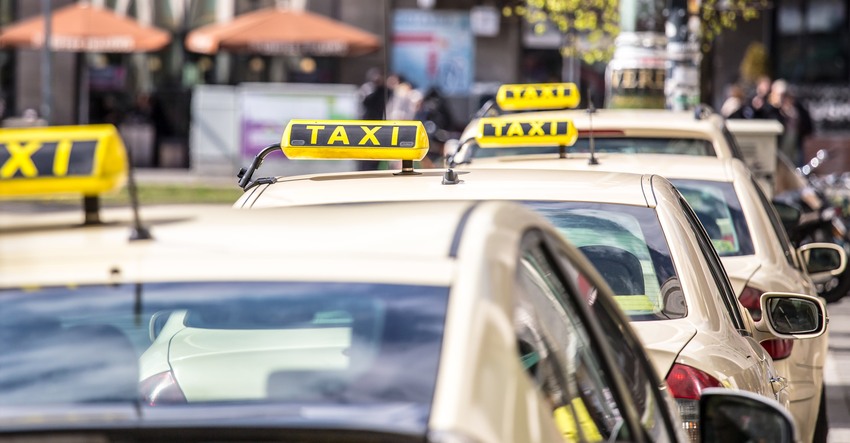 Los taxis podrán cobrar con tarjeta bancaria
